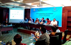 Wagub Sumut Tengku Erry Nuradi saat sampaikan paparan pada Nias International Development Strategic Partnership | Etis Nehe